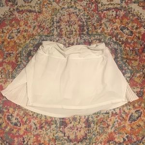 Play Off The Pleats Lululemon skirt!!!!
